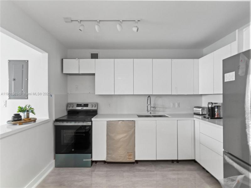 Property photo # 7