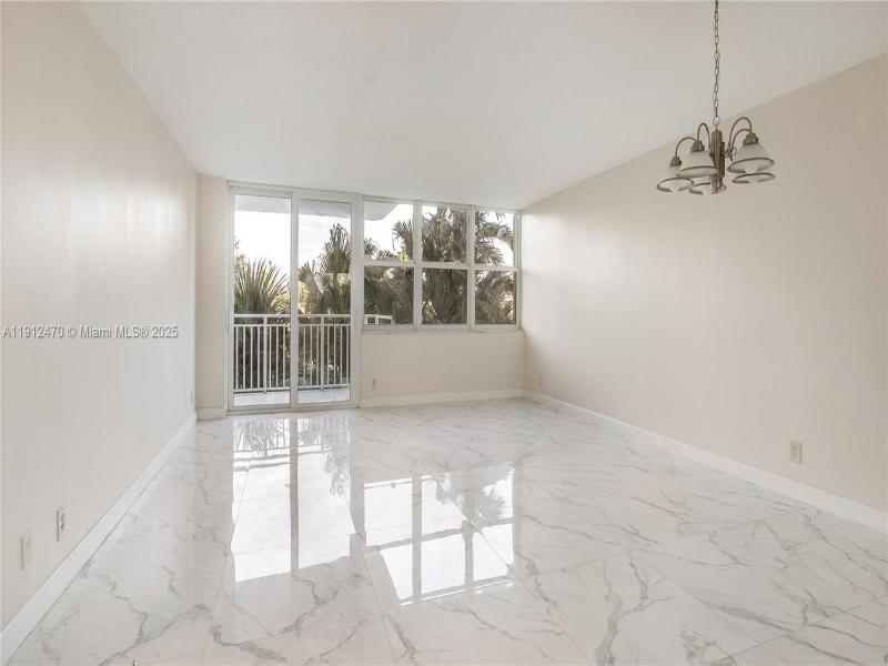 Comprar apartamento en Bayview Towers A207