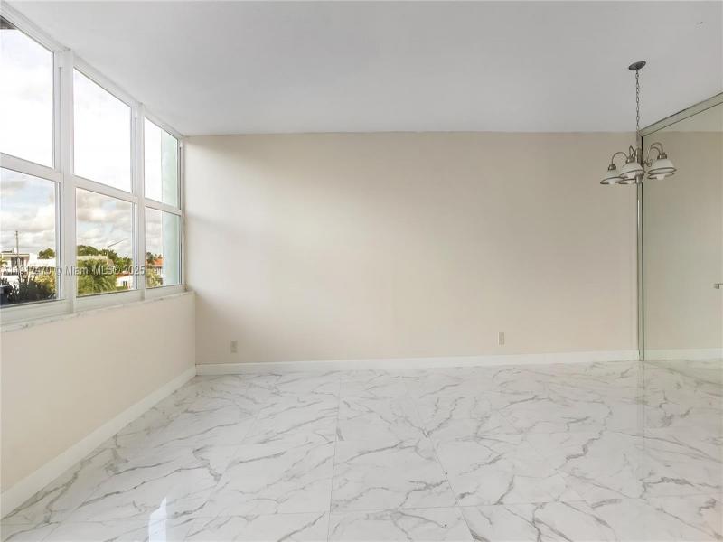 Comprar apartamento en Bayview Towers A207