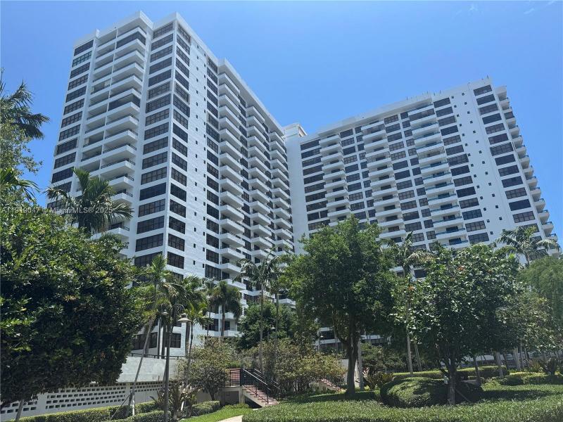 Olympus Condo Apt #1109