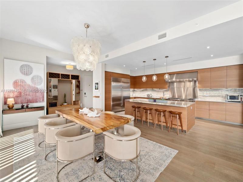 Comprar apartamento no The Fairchild Coconut Grove 403