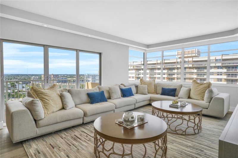 Condo for sale at The Hemispheres 17F