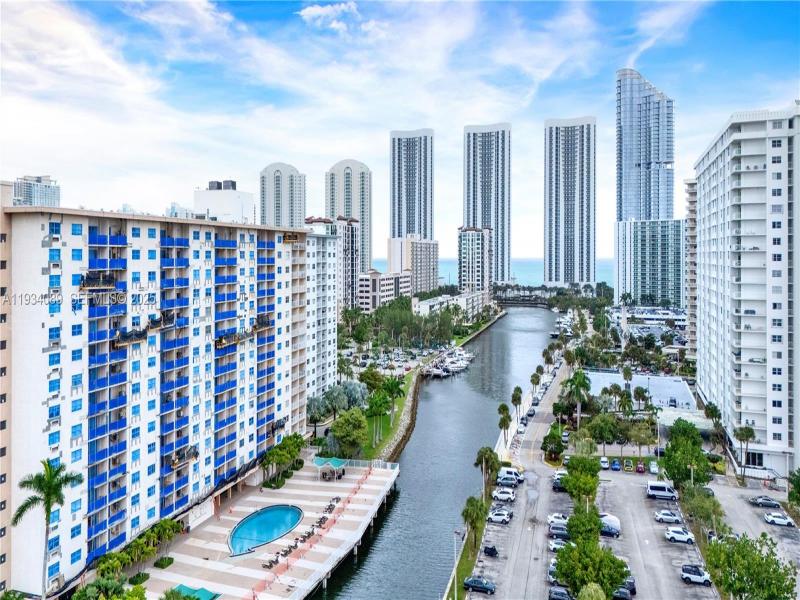 Coastal Towers Apt #1604