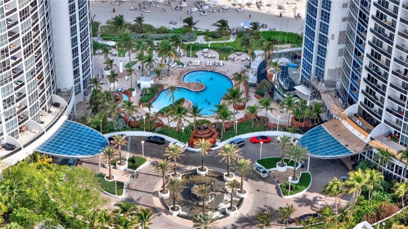 Condo for sale at Trump Royale 801A