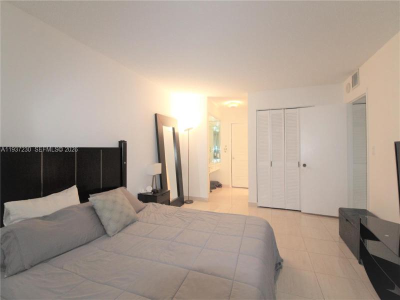 Condo for sale at Olympus Condo 315