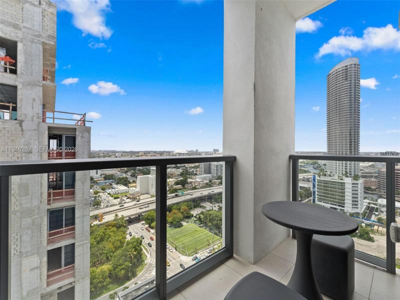 Condo for sale at Smart Brickell Residences 2303
