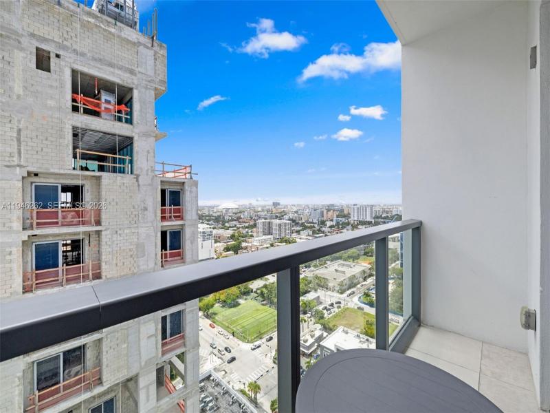 Condo for sale at Smart Brickell Residences 2303
