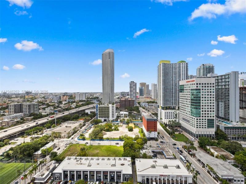 Condo for sale at Smart Brickell Residences 2303