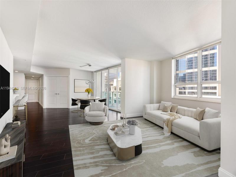 Condo for sale at 350 Las Olas Place 870