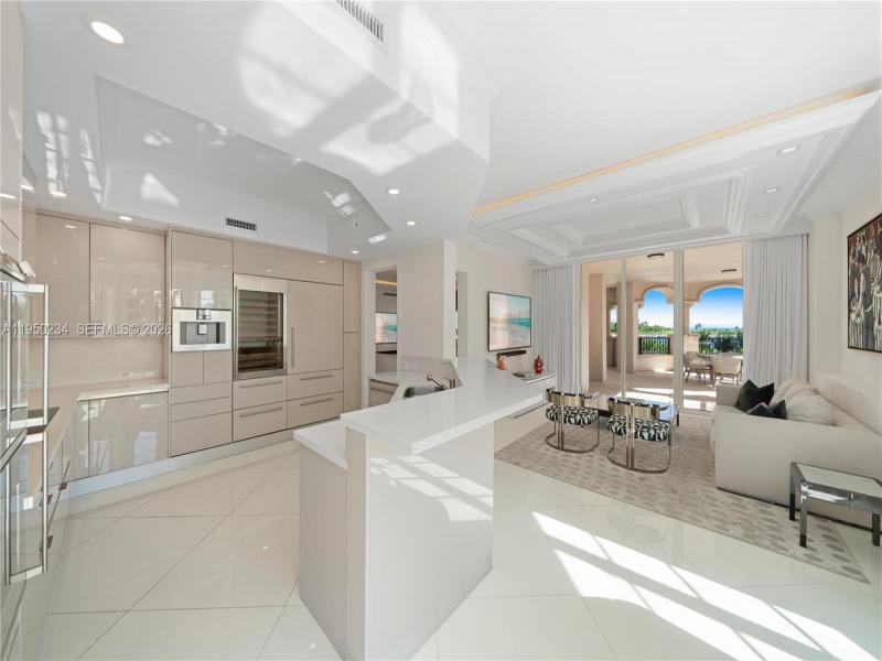 Condo for sale at Palazzo Del Mare 7124