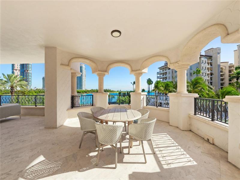 Condo for sale at Palazzo Del Mare 7124
