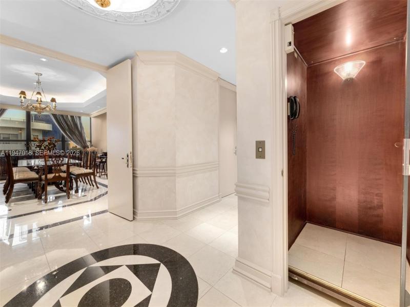 Comprar apartamento en The Alexander PH8
