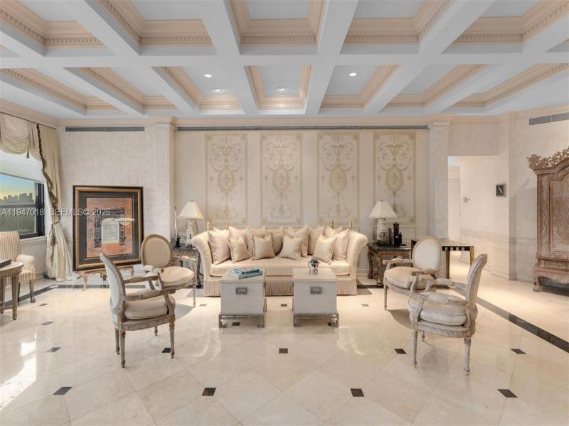 Comprar apartamento en The Alexander PH8