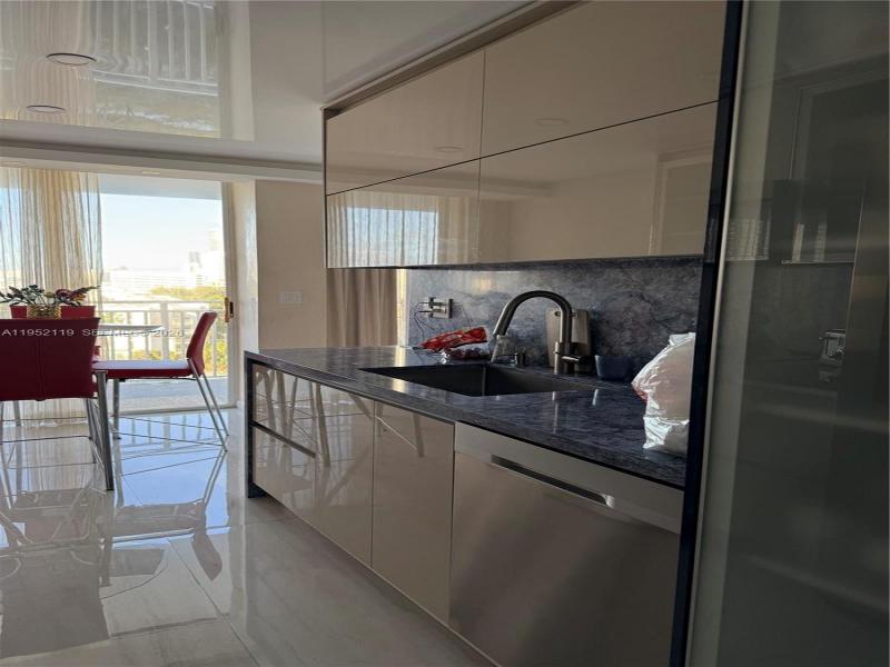 Comprar apartamento no Winston Towers 911