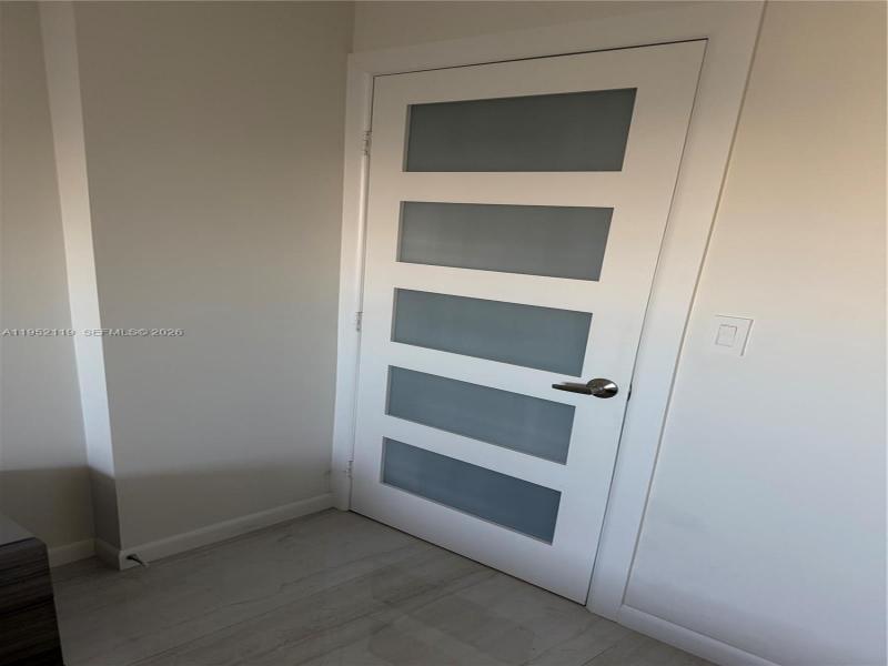 Comprar apartamento no Winston Towers 911