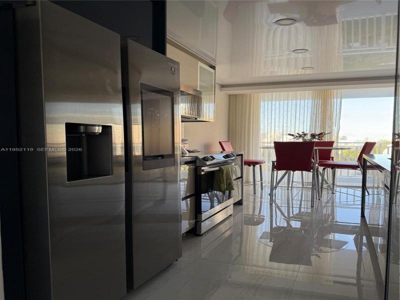 Comprar apartamento no Winston Towers 911