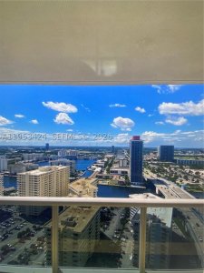 Beach Club Three Apt #2909