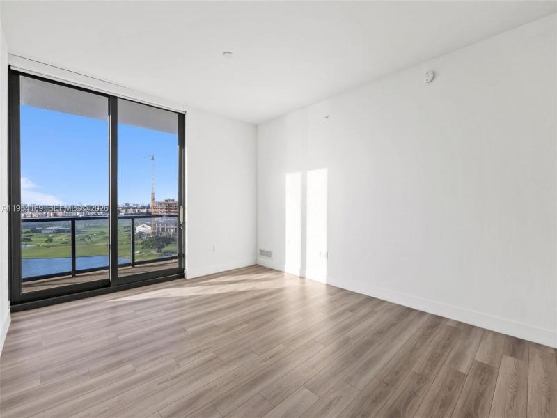 Apartment for rent at Mondrian Hallandale 1003