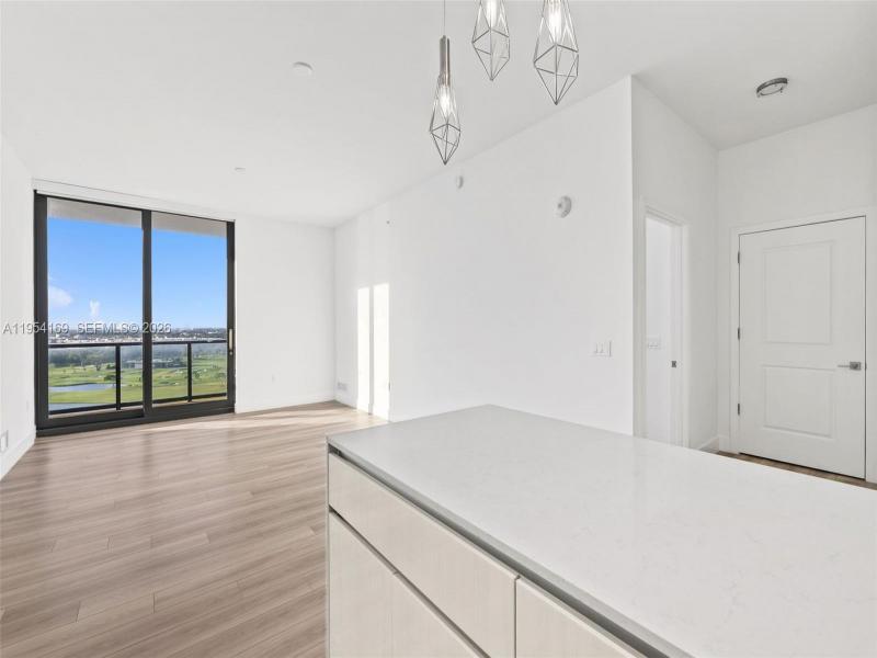 Apartment for rent at Mondrian Hallandale 1003