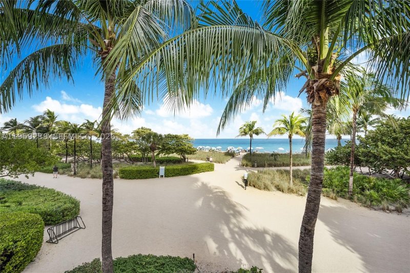 Alquiler de apartamento en Balmoral Condo 14D