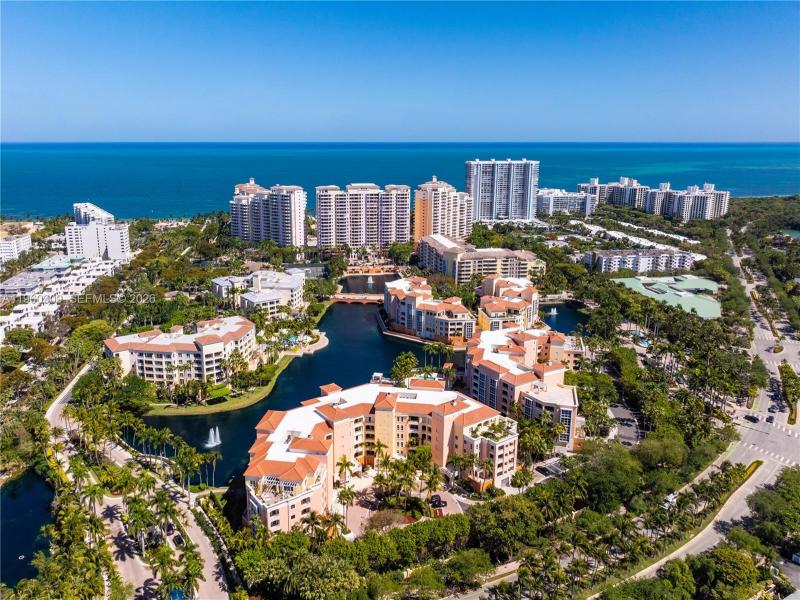 Apartment for rent at Ocean Club Lake Tower 306
