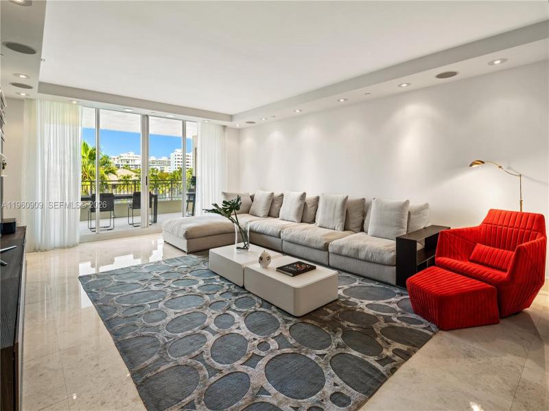 Apartment for rent at Ocean Club Lake Tower 306