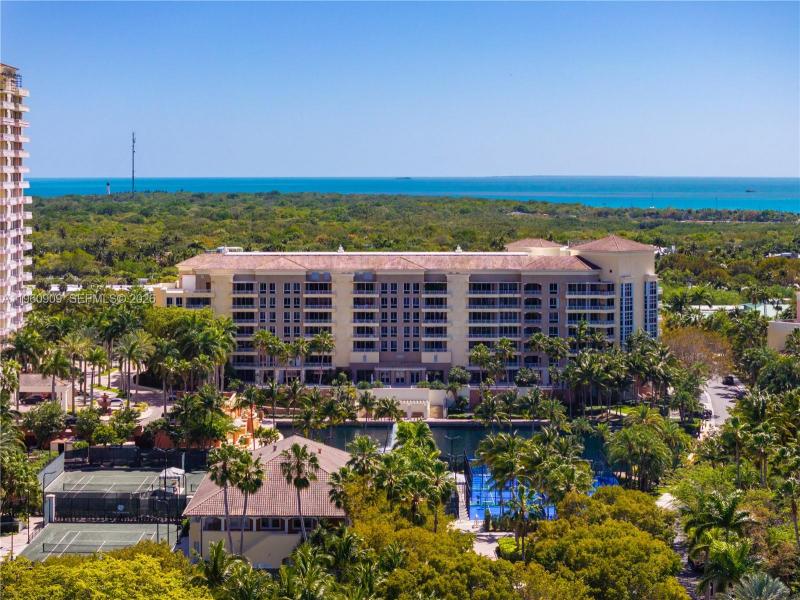 Apartment for rent at Ocean Club Lake Tower 306