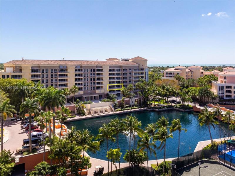 Apartment for rent at Ocean Club Lake Tower 306