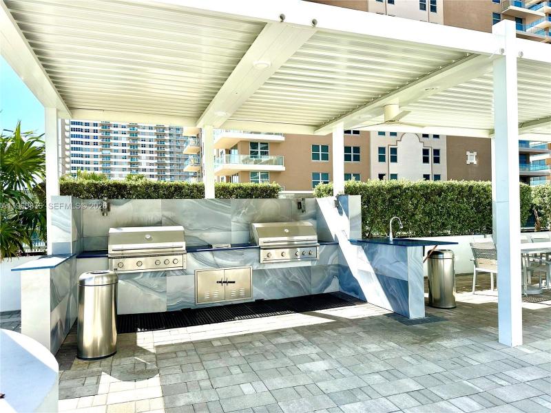 Condo for sale at La Mer Estates 701