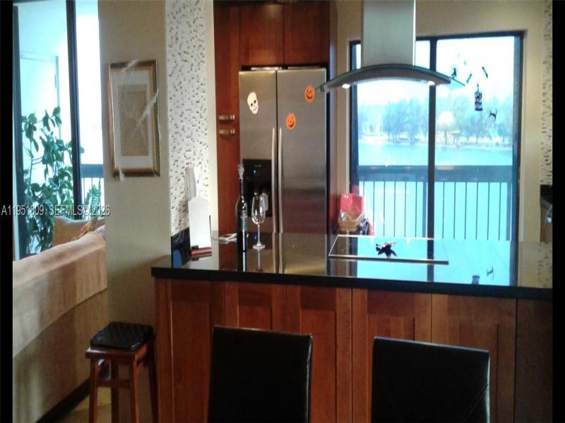Condo for sale at Brickell Bay Club 602