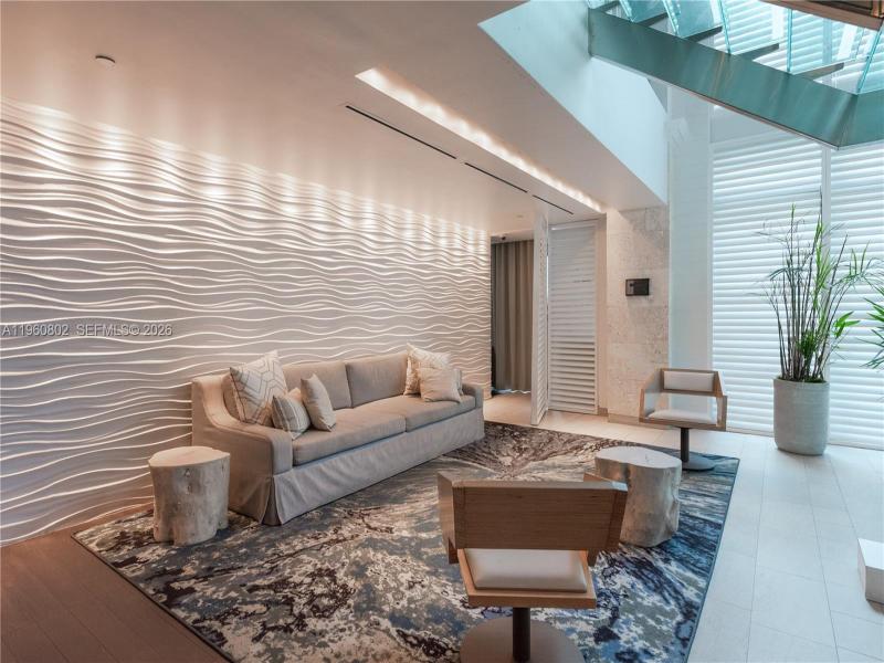 Comprar apartamento en Sole 803