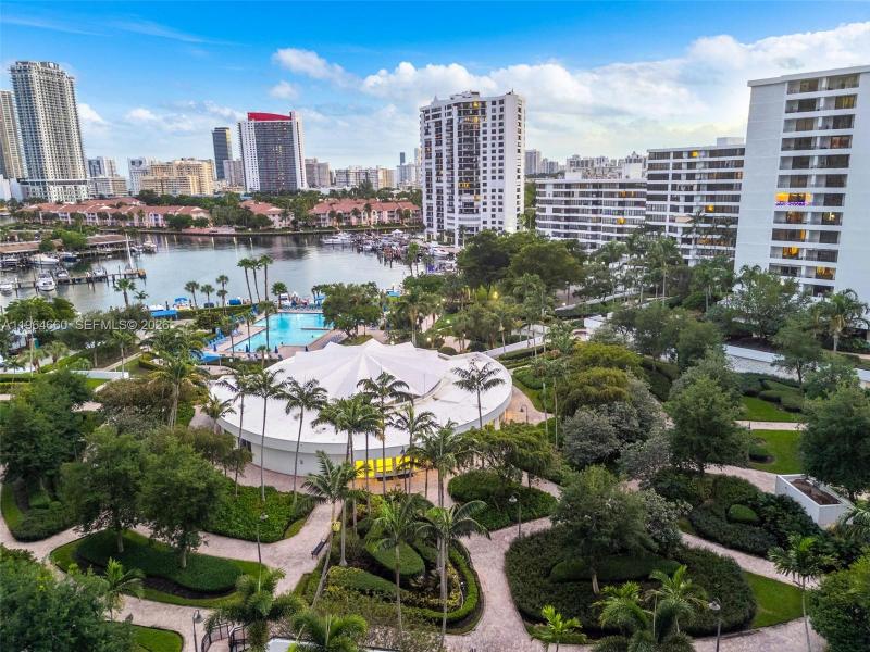 Condo for sale at Olympus Towers 1214