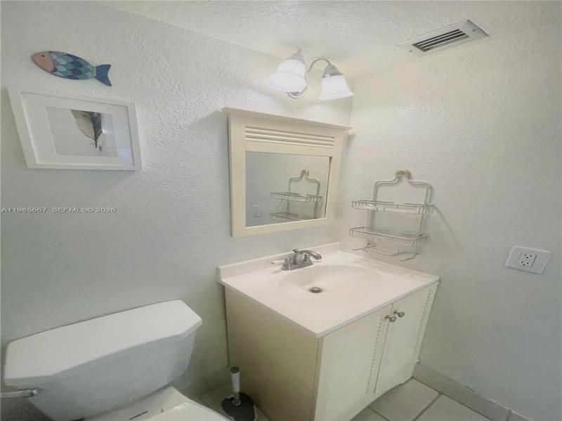 Condo for sale at Imperial Towers 219