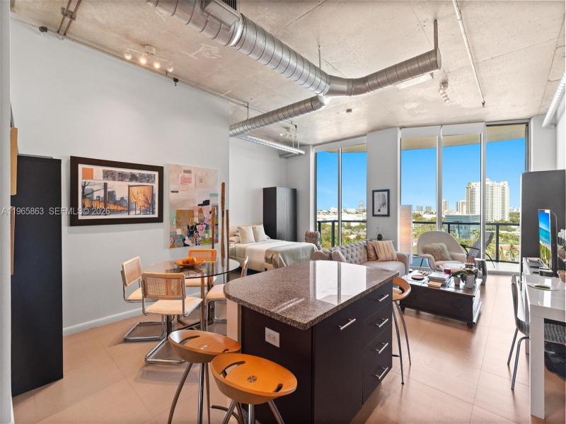 Condo for sale at Uptown Marina Lofts 1019