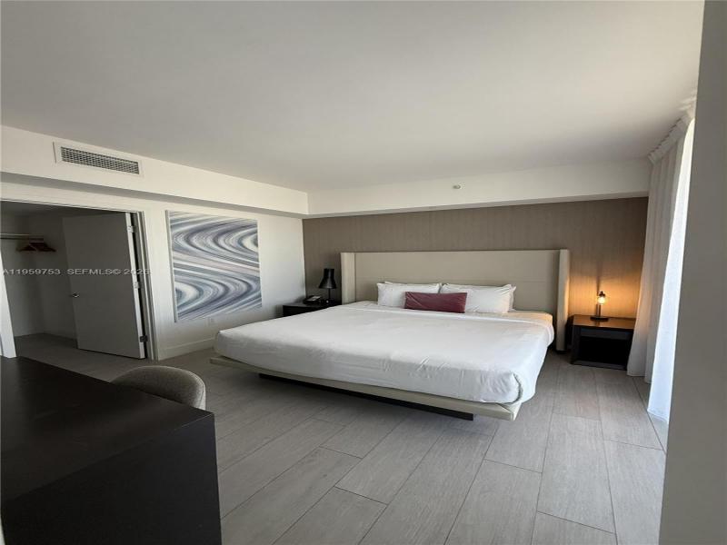 Condo for sale at Hyde Beach House R2204