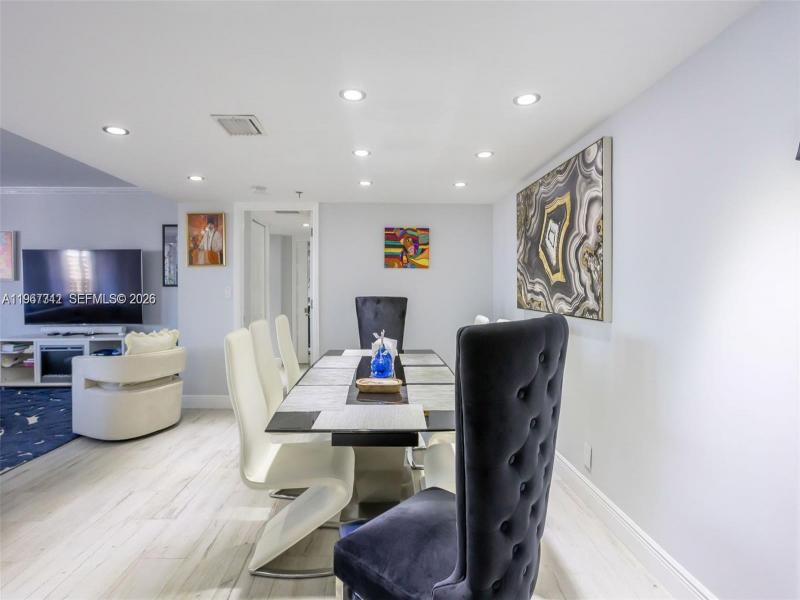 Condo for sale at Anchor Bay Club PH3A