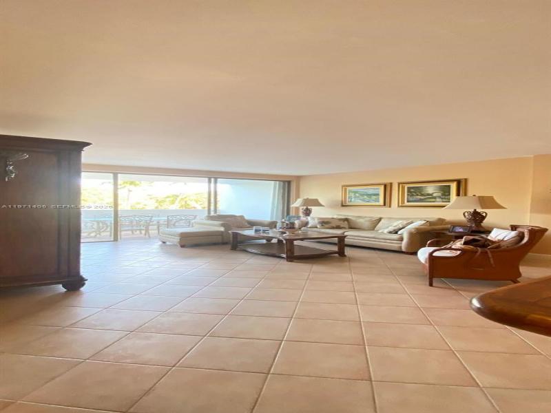 Alquiler de apartamento en Commodore Club East 204