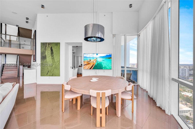 Alquiler de apartamento en Trump Palace 5509