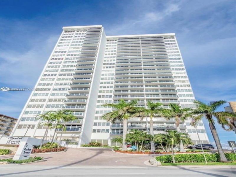 Condo for sale at Parker Tower 1812