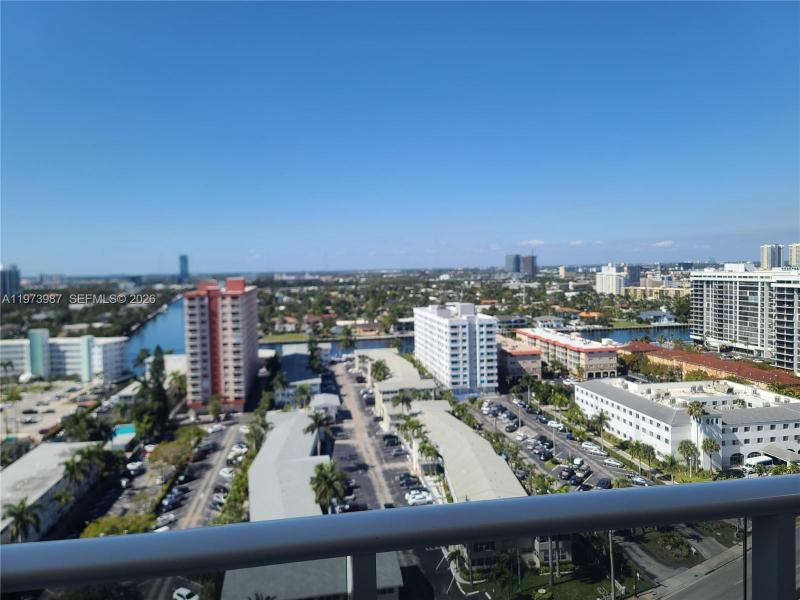 Condo for sale at Parker Tower 1812