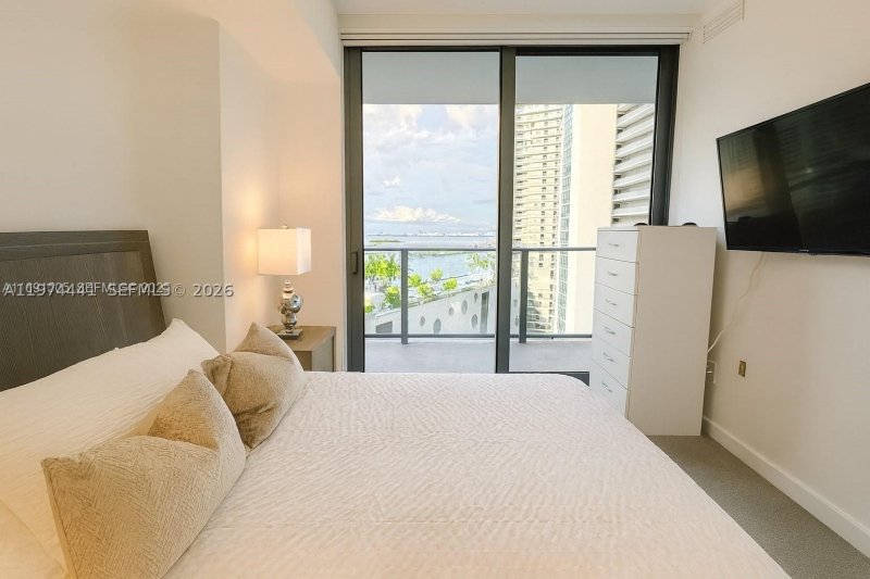 Apartment for rent at Paraiso Bayviews 1204