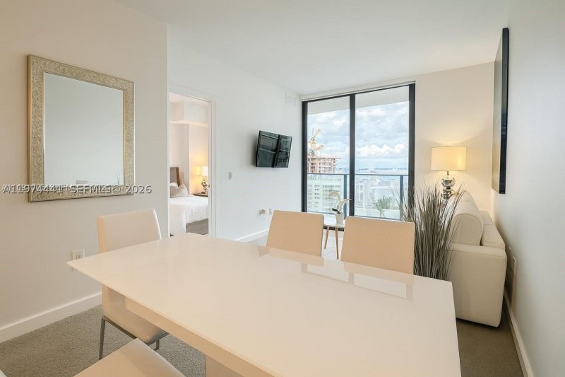 Apartment for rent at Paraiso Bayviews 1204