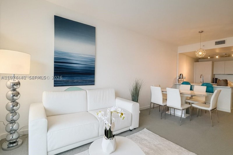 Apartment for rent at Paraiso Bayviews 1204