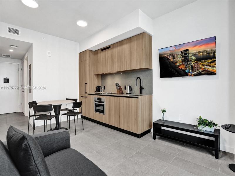 Property photo # 6