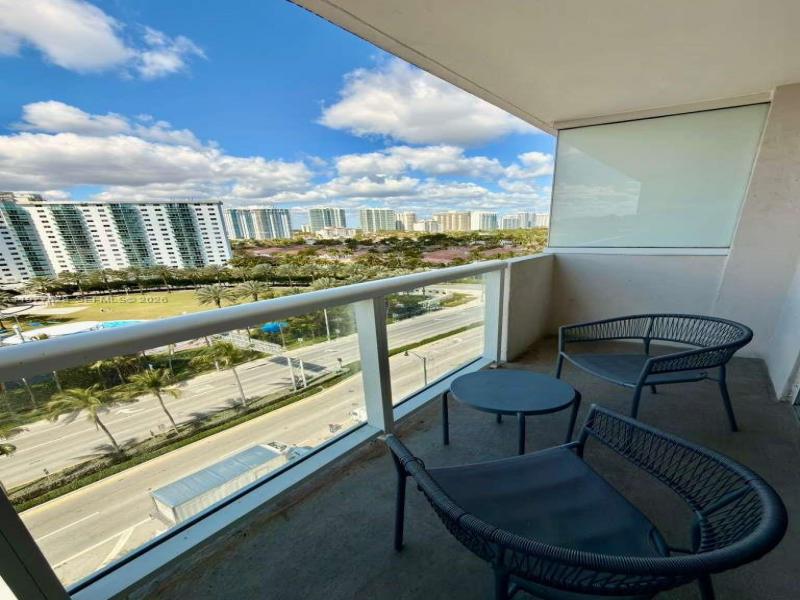 Comprar apartamento en Aventura Beach Club 933