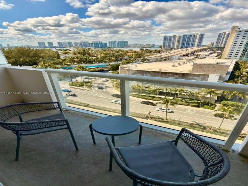 Aventura Beach Club Apt #933