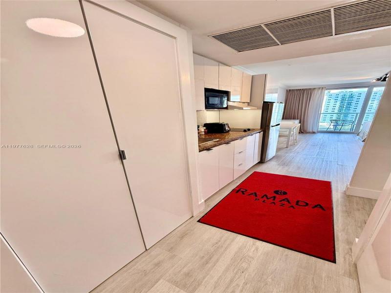 Comprar apartamento en Aventura Beach Club 933