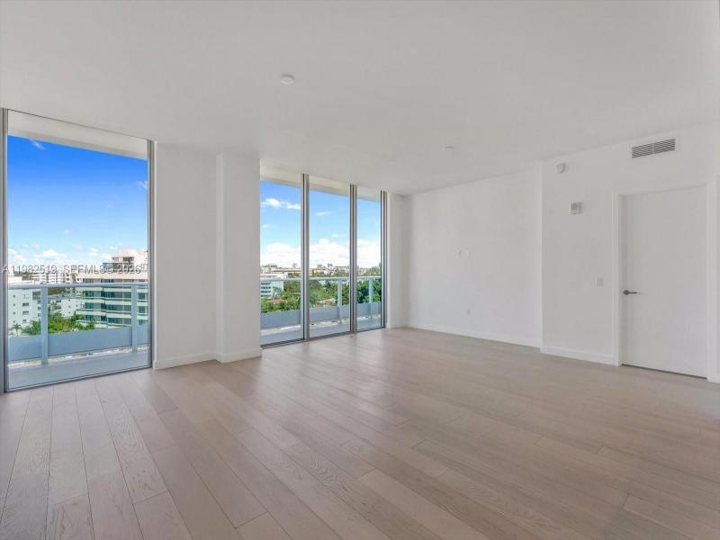 Comprar apartamento no La Baia South 804
