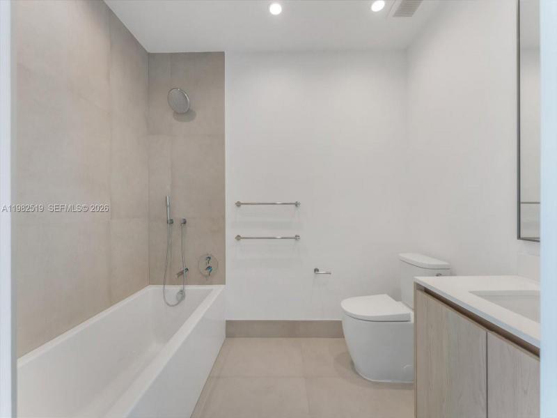 Comprar apartamento no La Baia South 804