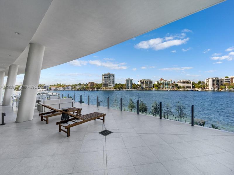 Condo for sale at Vita at Grove Isle L205